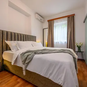 **** Gasthof Yellow House With Private Parking Kroatien